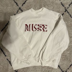 MUSE white oversized crewneck size medium